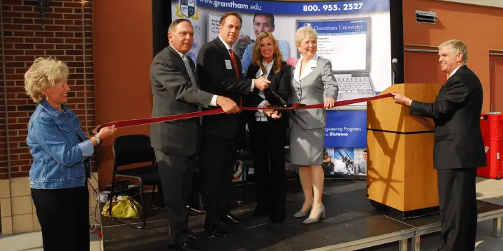 Kansas City Mayor Kay Barnes cutting the ribbon on Grantham University's new Kansas City location