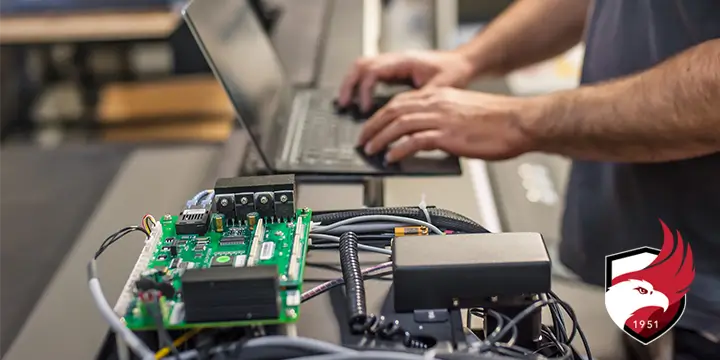 Understanding the difference between computer science and computer engineering technology will help you decide what’s right for you and your professional development goals