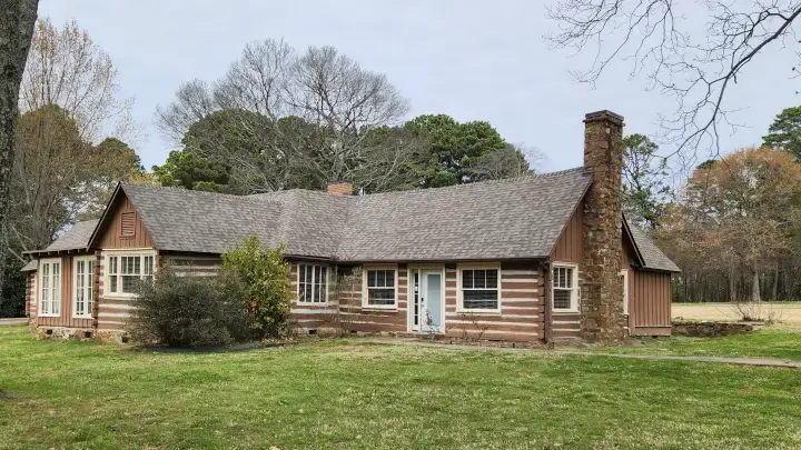 Cabin at University of Arkansas
